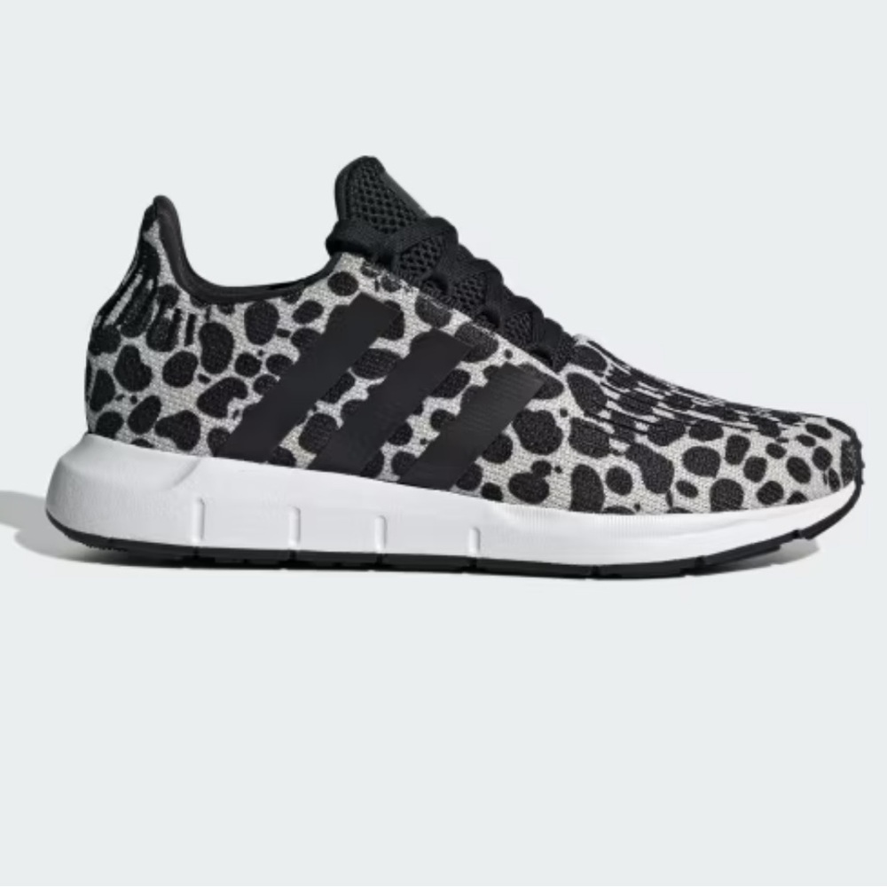 NWOB Adidas Swift Run 1.0 running shoes. Size 8 white and black leopard